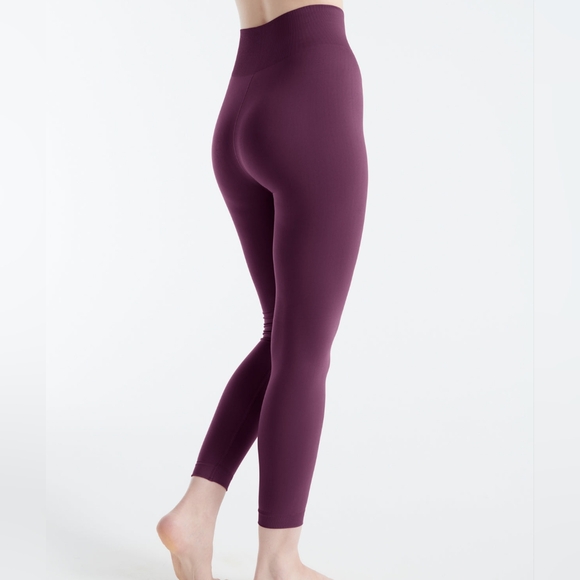 Knix XL Good to Go Seamless Leggings Burgundy - Picture 2 of 3
